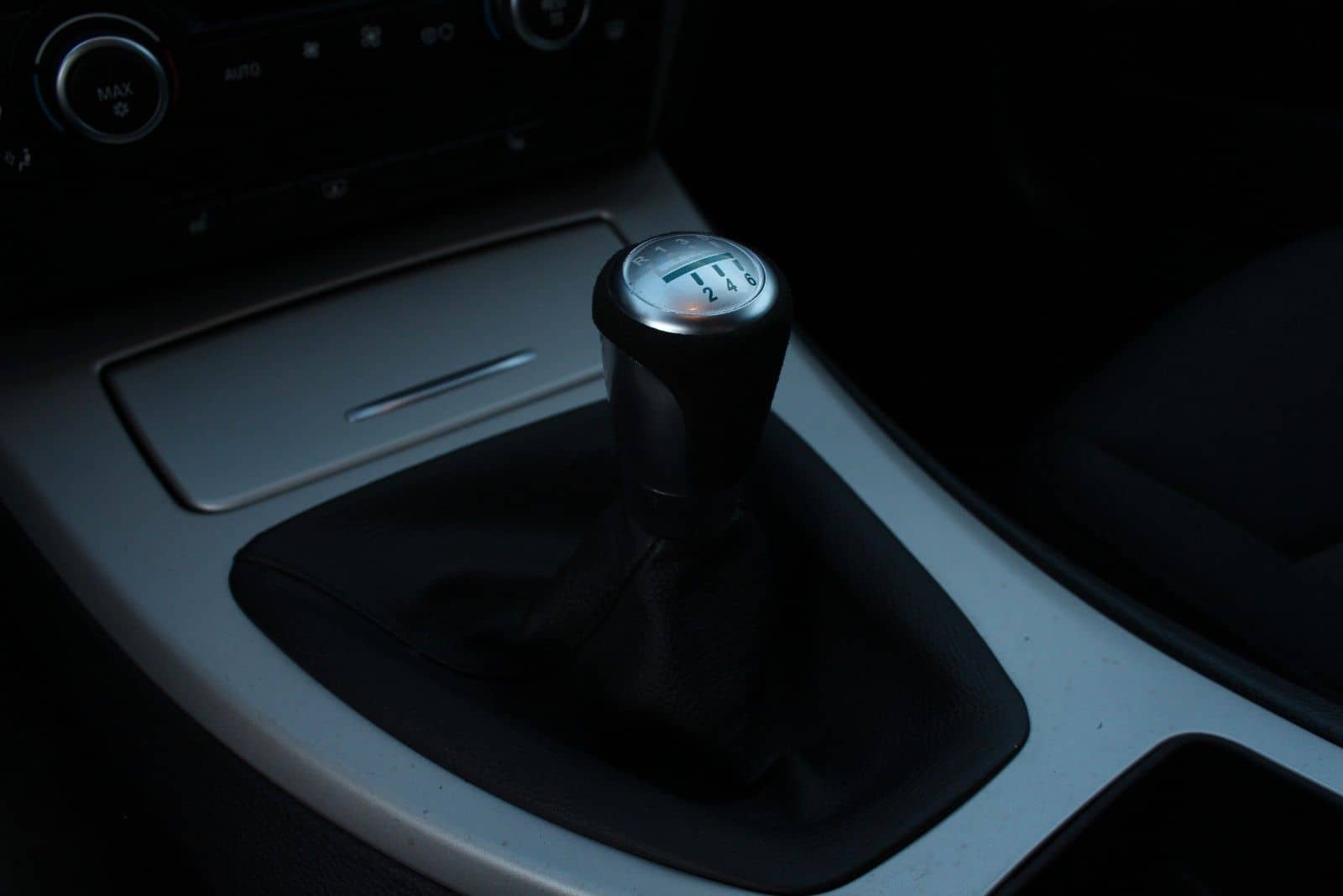 BMW 318i E90*M-Sportpaket Edtion/Unikat/Carplay/BRD* – Foto 47