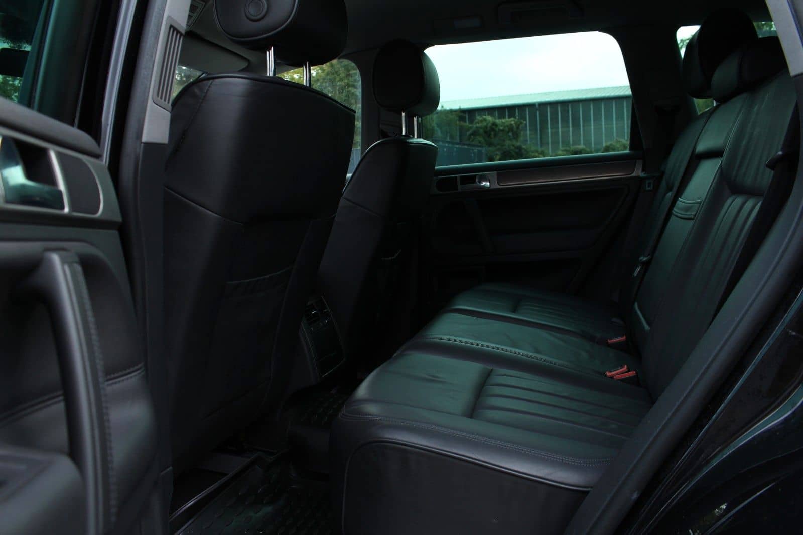 VW Touareg V6 TDI*R-Line/AHK/Total Black/Traum!BRD – Foto 18