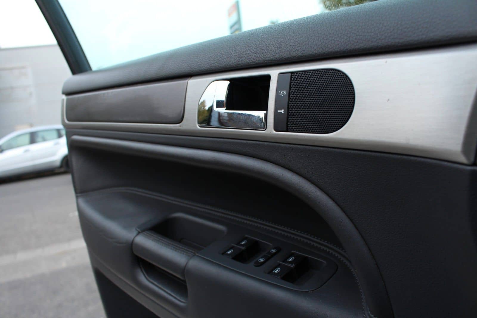 VW Touareg V6 TDI*R-Line/AHK/Total Black/Traum!BRD – Foto 8
