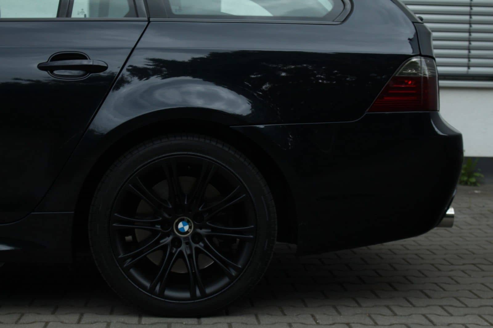 BMW 545i A E61*M-Sportpaket/Carbonschwarz/Eisenmann* – Foto 32