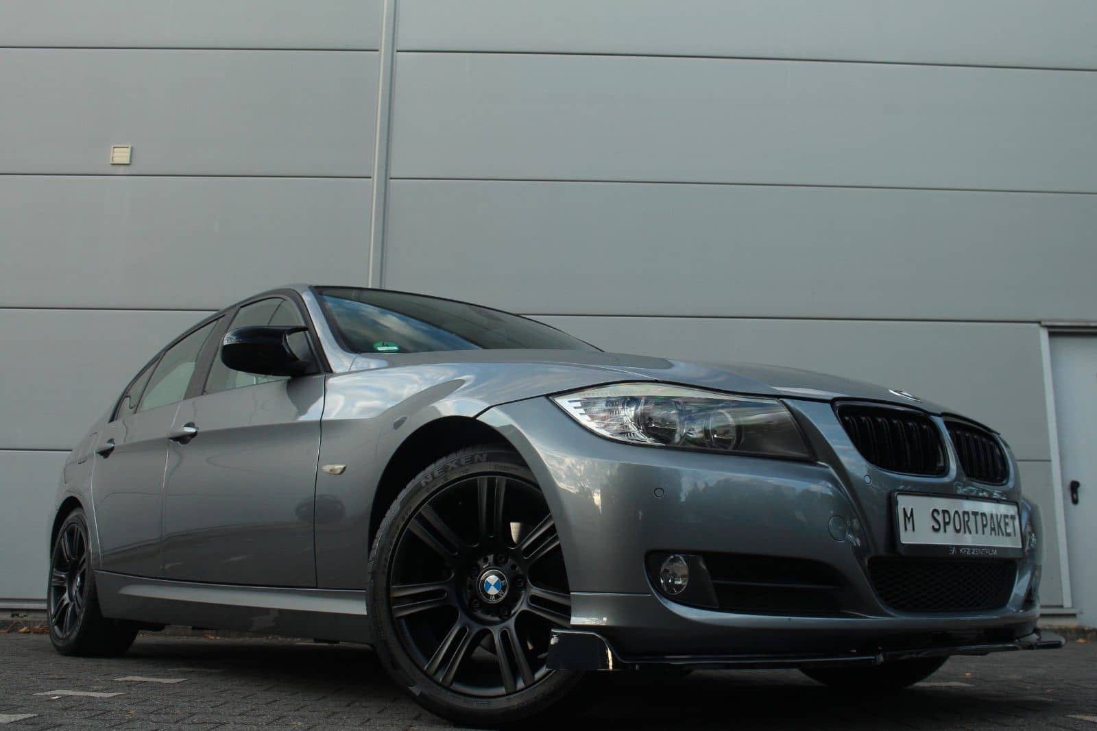 BMW 318i E90*M-Sportpaket/Navi/Traumoptik/Unikat* – Foto 14