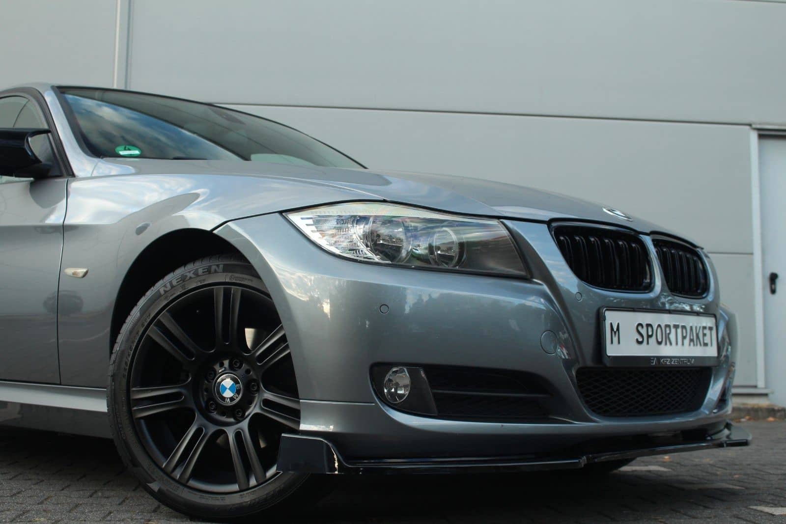 BMW 318i E90*M-Sportpaket/Navi/Traumoptik/Unikat* – Foto 17