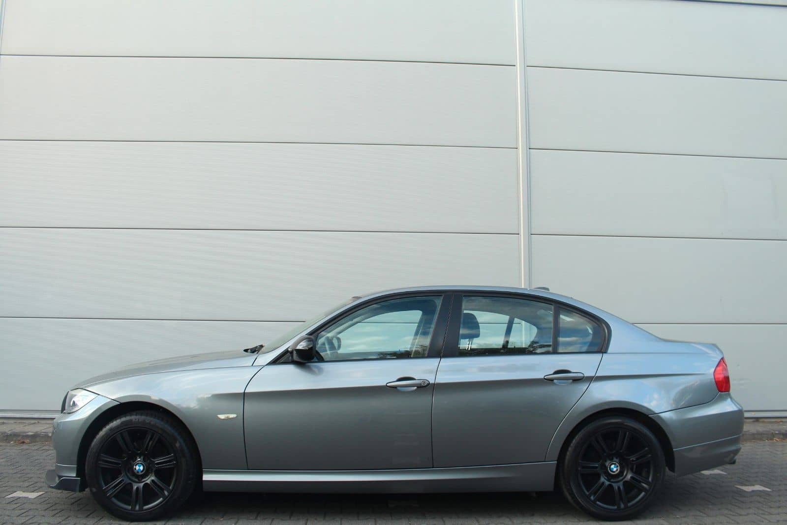 BMW 318i E90*M-Sportpaket/Navi/Traumoptik/Unikat* – Foto 24
