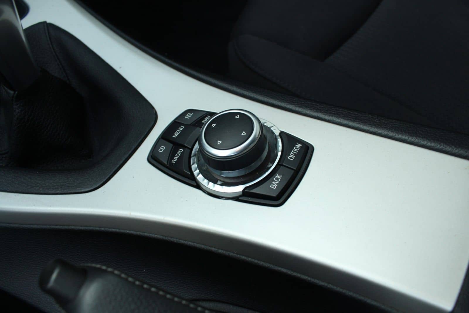 BMW 318i E90*M-Sportpaket/Navi/Traumoptik/Unikat* – Foto 28