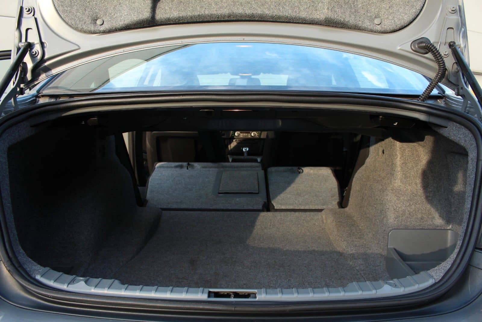 BMW 318i E90*M-Sportpaket/Navi/Traumoptik/Unikat* – Foto 35