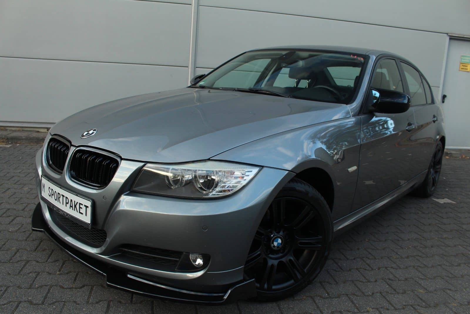 BMW 318i E90*M-Sportpaket/Navi/Traumoptik/Unikat* – Foto 5