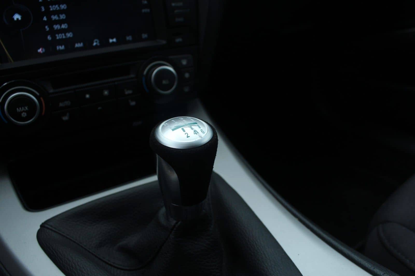 BMW 318i E90*M-Sport Black Edition/Navi/Kamera/Traum – Foto 32