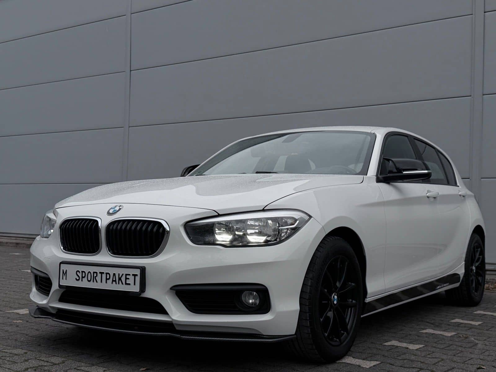 BMW 118i Aut.*M-Sportpaket/White& Black/Traumhaft* – Foto 11