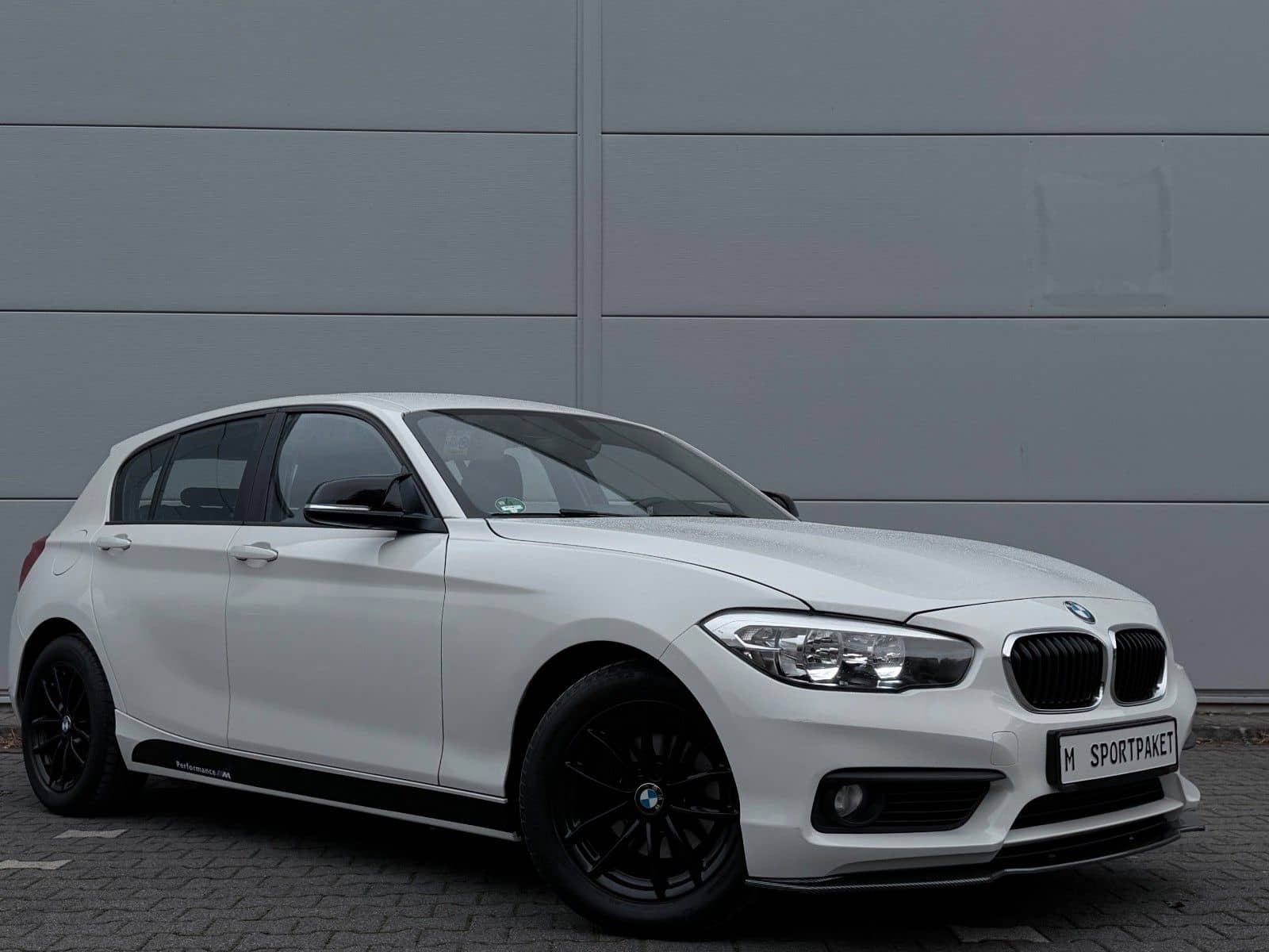 BMW 118i Aut.*M-Sportpaket/White& Black/Traumhaft* – Foto 14