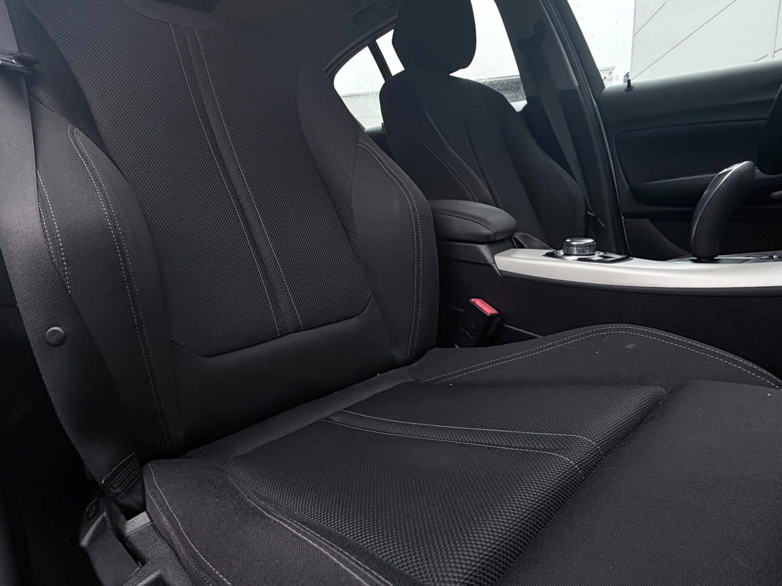 BMW 118i Aut.*M-Sportpaket/White& Black/Traumhaft* – Foto 36