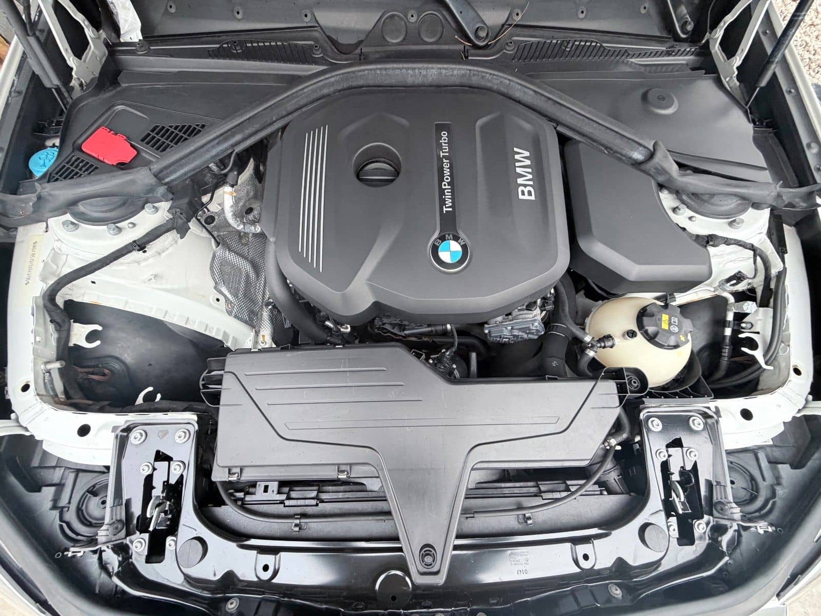 BMW 118i Aut.*M-Sportpaket/White& Black/Traumhaft* – Foto 38