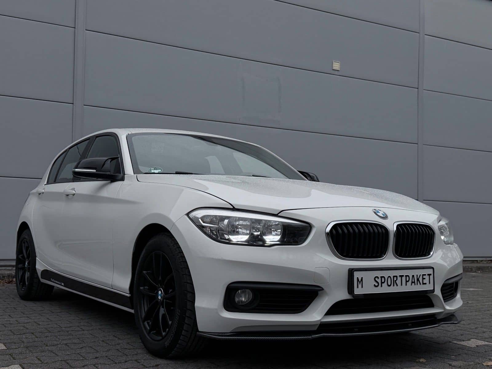 BMW 118i Aut.*M-Sportpaket/White& Black/Traumhaft* – Foto 9
