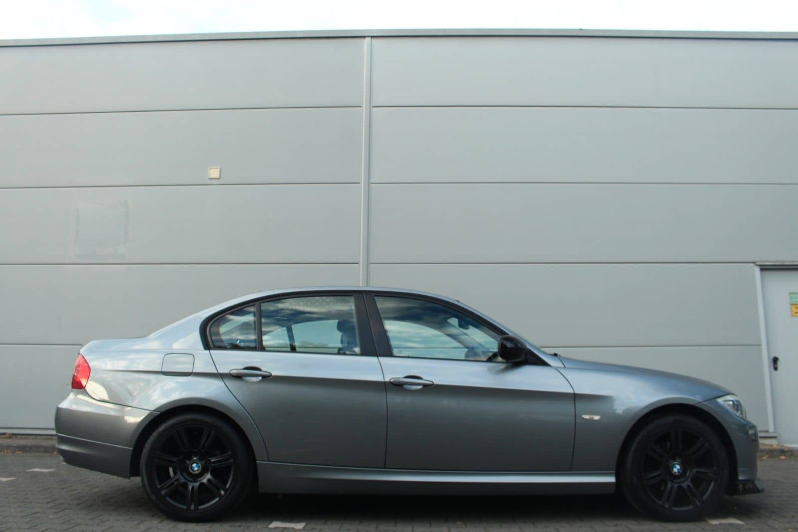 BMW 318i E90*M-Sportpaket/Navi/Traumoptik/Unikat* – Foto 22